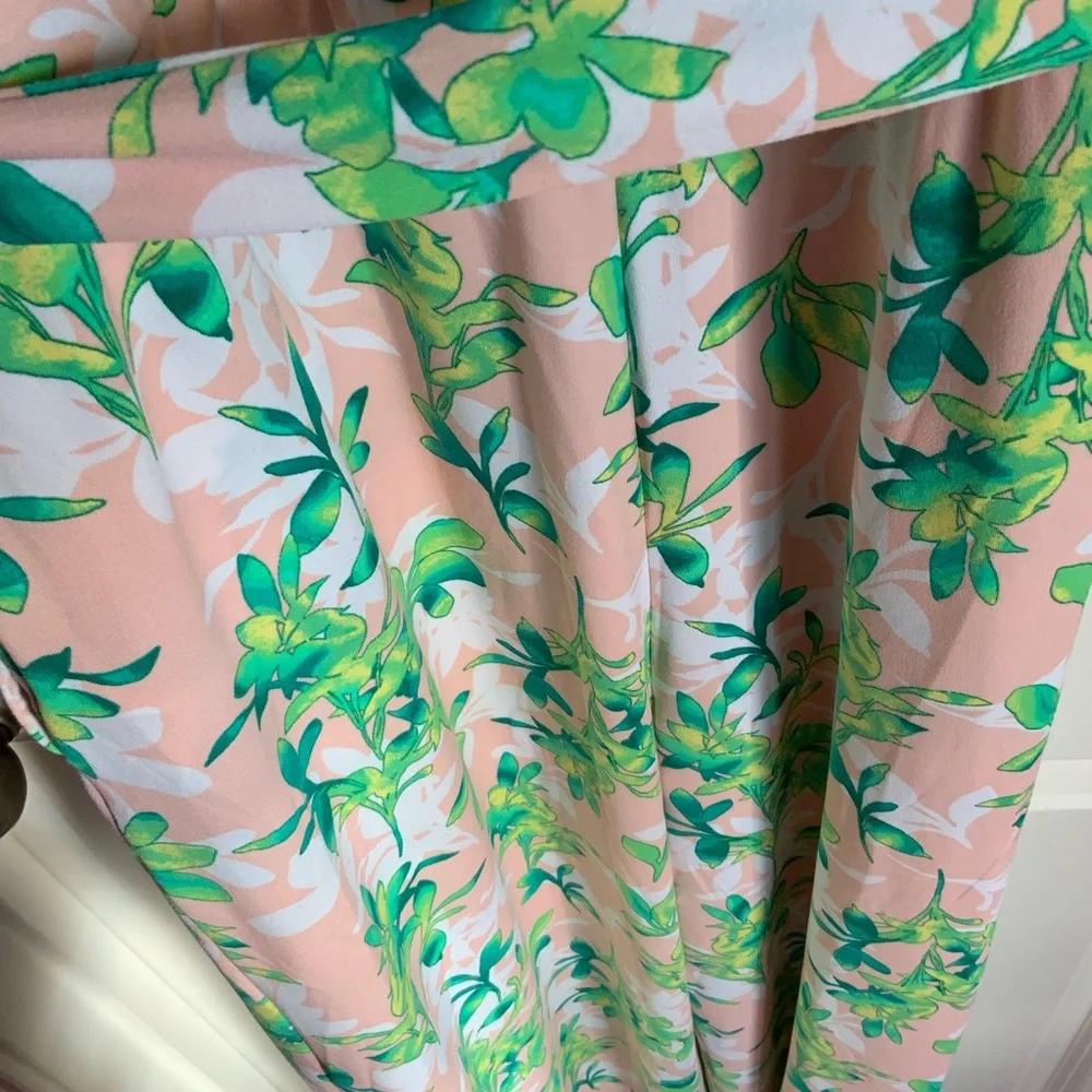 C. Wonder by Christian Siriano Pink with Bold Green Leaf Print Jumpsuit - Picture 6 of 7